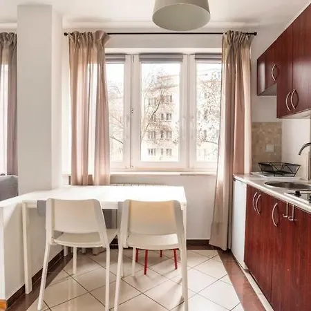 Przytulny I Cichy Blisko Centrum * 바르샤바